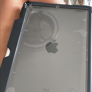 Apple iPad 3rd Gen with Accessories